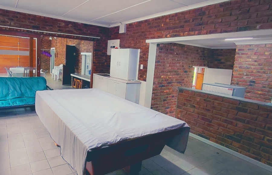 4 Bedroom Property for Sale in Oyster Bay Eastern Cape